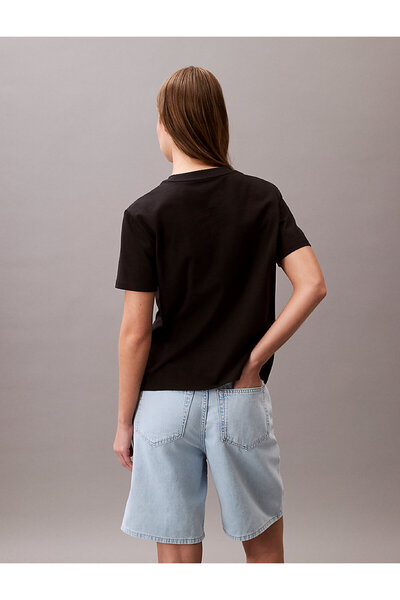 Calvin Klein Kadın Siyah Grafikli Tişört