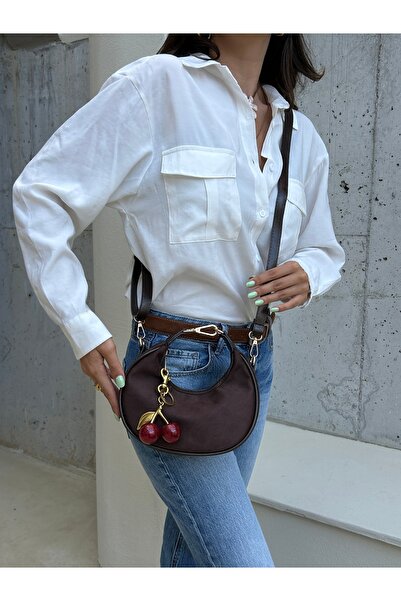 cocy-col LİRİO КАФЯВА СУЕДА ЧЕРИ ЧАРМ ПОДАРЕНА ДАМСКА ЧАНТА ЗА РАМЕНА