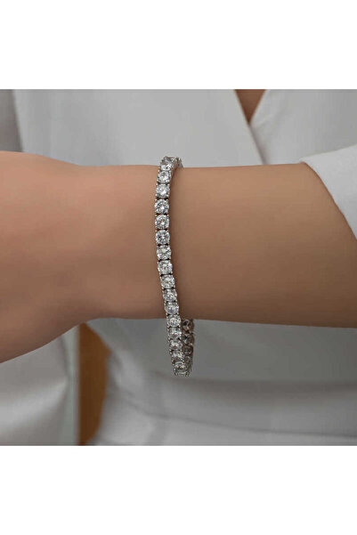 BlackCraft سوار نسائي من الفضة عيار 2.5 ملم مرصع بالحجر الأبيض (BC-50716C)