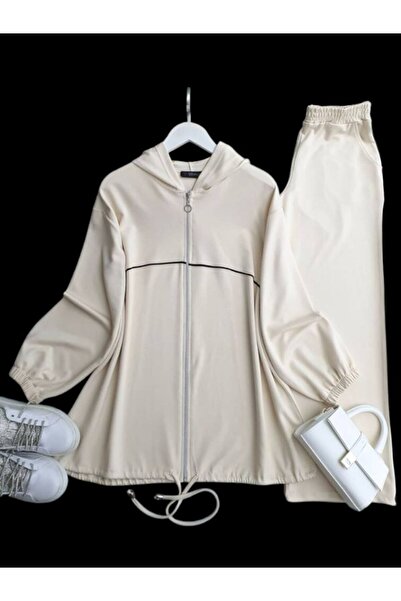ŞAHİN TESETTÜR GİYİM BEYAZ BİYELİ FERMUARLI KAPŞONLU RAHAT KALIP SPOR TAKIM 1650