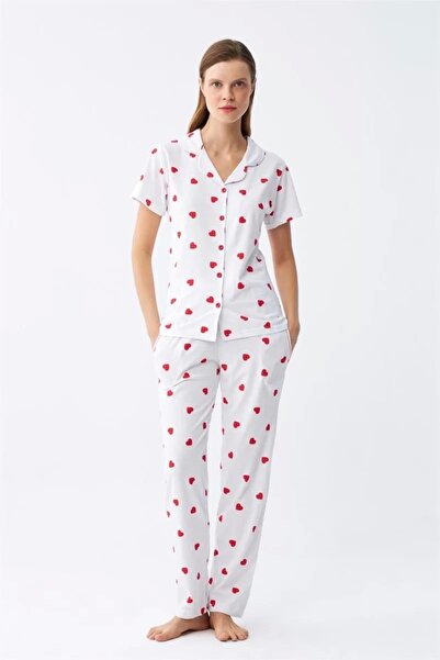 Beruflic Women's White Red Heart Front Button Pajama Set