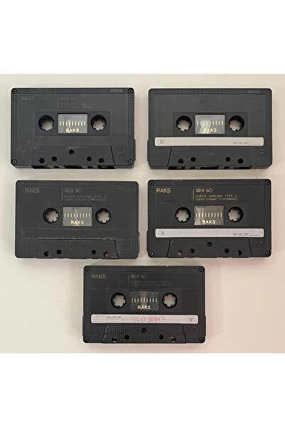 Raks 5 كاسيتات سوداء للديكور (الكاسيتات أصلية)