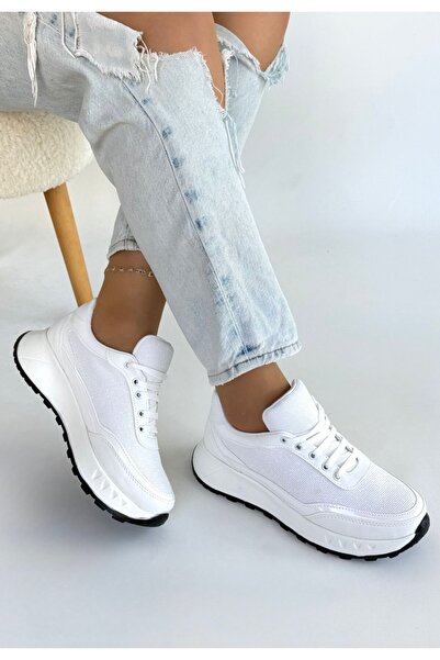 Cream White Skin Lace-Up Sports Shoes