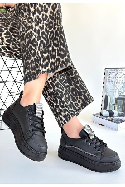Lisinya Leope Black Leather Lace-Up Sneakers - Tygoo