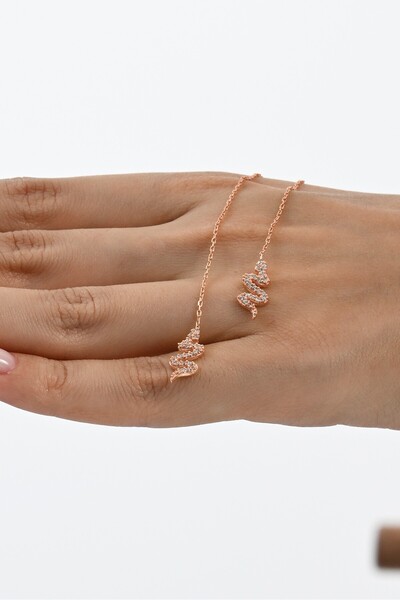 Söğütlü Silver Gümüş rose zirkon taşlı yılan figürlü zincir küpe SGTL13034ROSE