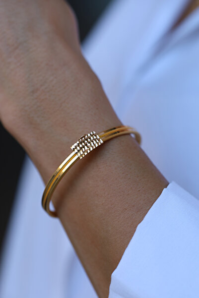 Yenigün Kuyumculuk 22 Ayar Altın Çift Sıra Kalemli Kilit Detaylı Kelepçe