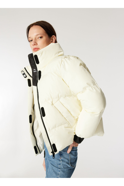 Mustang Ekru Kadın Dik Yaka Normal Kalıp Kapitone Puffer Mont M4WL-MNT-1935