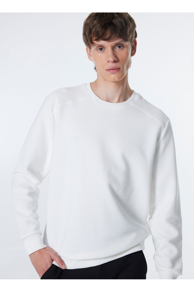 Mustang Bisiklet Yaka Ekru Erkek Sweatshırt M4WM-SWT-1808