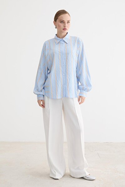 LEVURE قميص مخطط كبير الحجم بأزرار أمامية باللون الأزرق