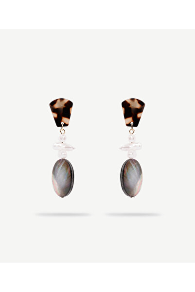 Yargıcı Shell Detailed Acrylic Earrings