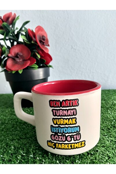 Home Coffee Cup with the Inscription, "I Want to Hit the Road Again Now."