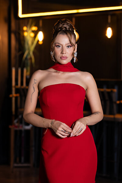 Abiyefon Kırmızı Straplez Şal Aksesuarlı Uzun Balık Abiye Elbise ABU5097