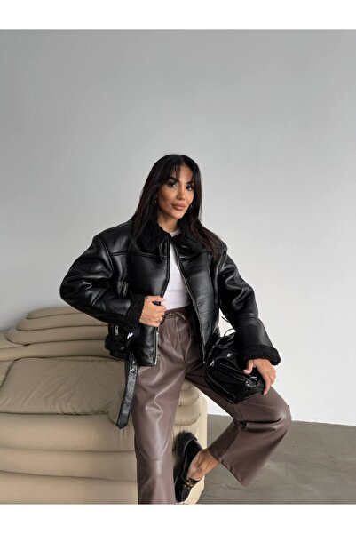 Miss Beyoğlu Μαύρο δερμάτινο παλτό Sina με γούνα