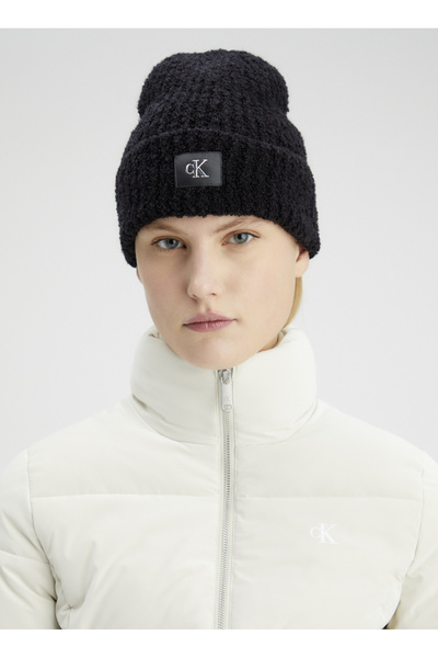 Calvin Klein Hardwarová čepice - uvolněný střih