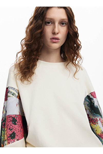 Desigual Yuvarlak Yaka Baskılı Beyaz Kadın Sweatshırt 24WWSK26