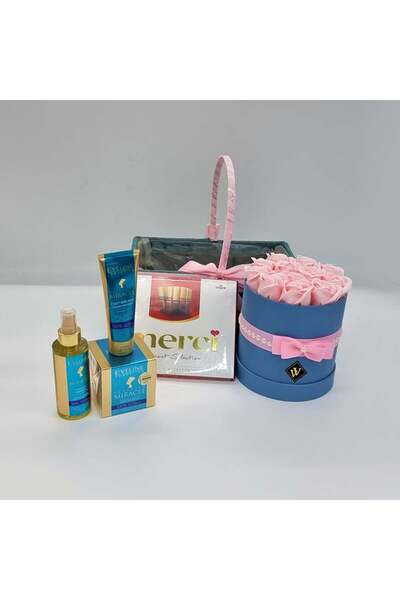 velve Cos Bellissima,13 trandafiri roz de sapun, Bomboane Merci 250 gr, Crema de fata,Model 2