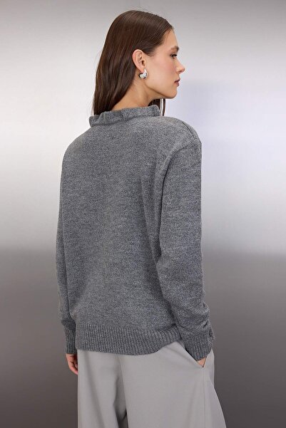 Trendyol Collection Anthracite Collar Detailed Soft Textured Knitwear Sweater Twoaw26Kz00221