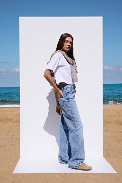 Trendyol Collection Blugi palazzo cu picioare largi, din bumbac regenerativ albastru, mai durabil, TWOAW26JE00217