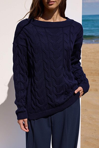 Trendyol Collection Nachhaltigerer marineblauer Strickpullover mit U-Boot-Ausschnitt TWOAW26KZ00126
