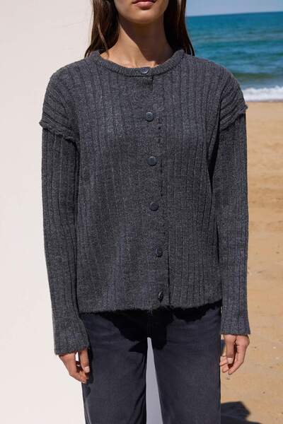 Trendyol Collection More Sustainable Anthracite Basic Ribbed Wide Fit Knitwear Cardigan Twoaw26Hi00128