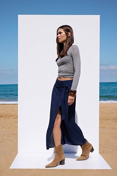 Trendyol Collection Більш екологічна темно-синя спідниця з віскози, з застібкою на шнурівці, максі-довжина, ткана TWOSS24ET00006