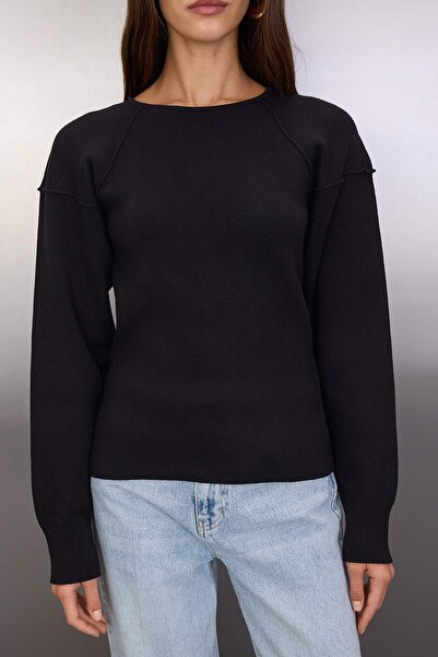 Trendyol Collection Black Premium Yarn/Special Yarn Back Low-Cut Detail Knitwear Sweater Twoaw26Kz00206