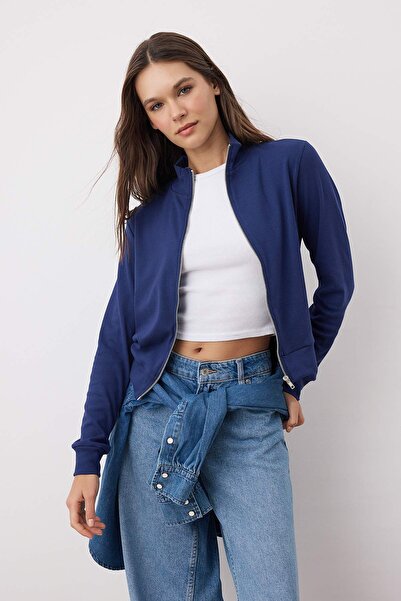 Trendyol Collection Синій светр з блискавкою, облягаючий силует, в'язаний TWOAW26SW00006