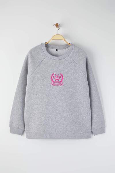 Trendyol Curve Gray Melange Thick Fleece Inside Embroidery Detailed Knitted Large Size Sweatshirt Tbbaw24Ao00021