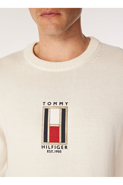 Tommy Hilfiger ΓΡΑΦΙΚΟΣ ΛΑΙΜΟΣ ΜΕ ΚΟΜΜΑΤΙΑ