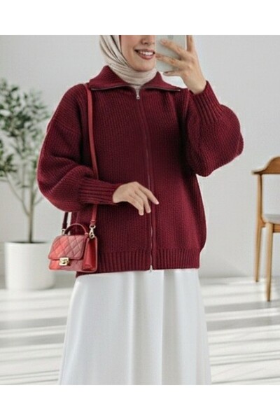 Modamorfo Half-Thigh Zippered Knit Cardigan - Burgundy