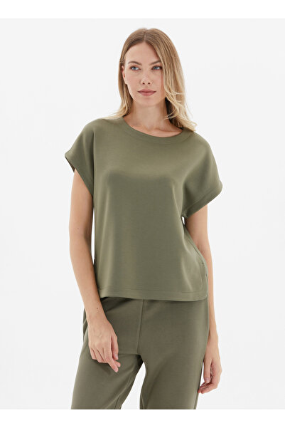 Selen Kayık Yaka Düz Haki Kadın Bluz 24KSL8951