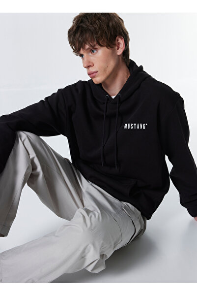 Mustang Kapüşon Yaka Siyah Erkek Sweatshırt M4WM-SWT-1519