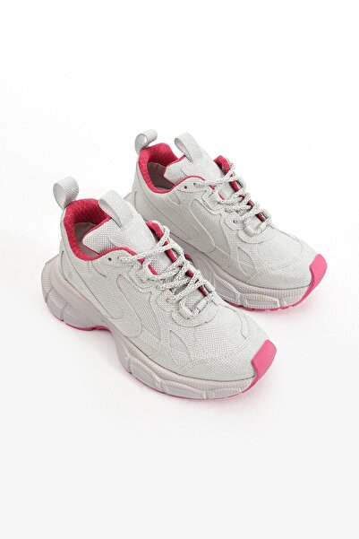 Seniorah Γυναικεία αθλητικά παπούτσια Carril σε ασημί χρώμα - με λεπτομέρεια από γκλίτερ