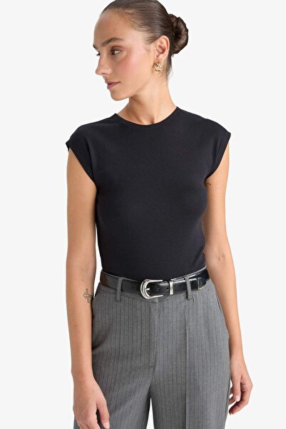 DeFacto Premium Slim Fit Slim-Fit Crew Neck Modal Short Sleeve T-Shirt G1645Ax25Au