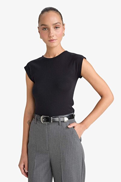 DeFacto Premium Slim Fit Slim-Fit Crew Neck Modal Short Sleeve T-Shirt G1645Ax25Au