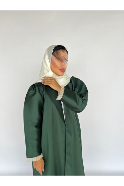 outline Green abaya with rich taffeta fabric