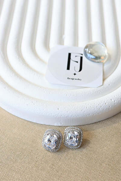 FİRST JEWELRY Zirkon Baget Taşlı Klasik Küpe
