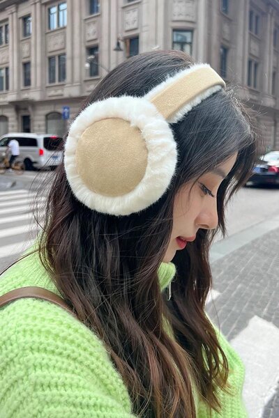 TAKIŞTIR Krem Renk Peluş Kulaklık