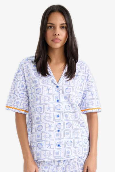 DeFacto Pijama Takımı Regular Fit Desenli Kısa Kollu Üst Şort-Fall in Love E4630AX25HS