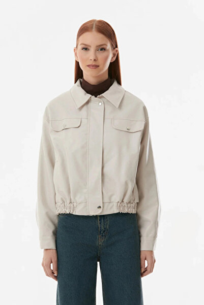 hazelin Kadın Ekru Kısa Suni Deri Cep Detaylı Astarlı Tarz Ceket HZL23W-BD110331