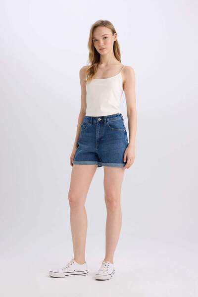 DeFacto Mom Fit Yüksek Bel Katlamalı Paça Jean Şort E0520AX25SM