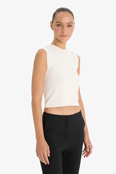 DeFacto Figurbetonte Strickunterwäsche mit Rundhalsausschnitt G0489AX25AU