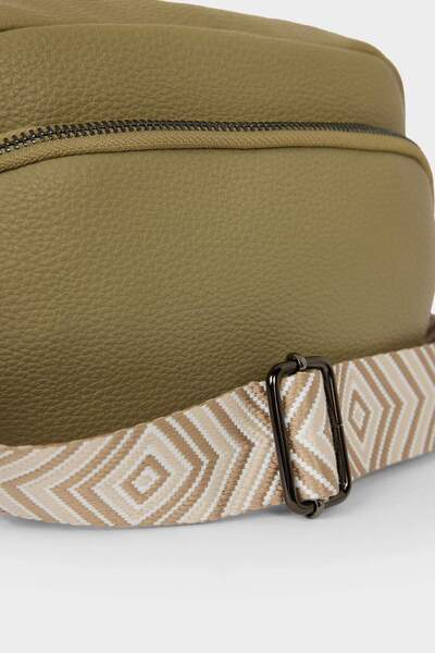 DeFacto Women's Faux Leather Crossbody Bag F5453Axns