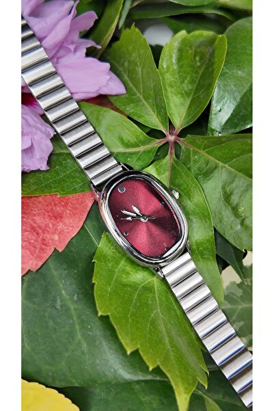 Melinora Arven Rossa Oval Red Dial Metal Band Women's Wristwatch