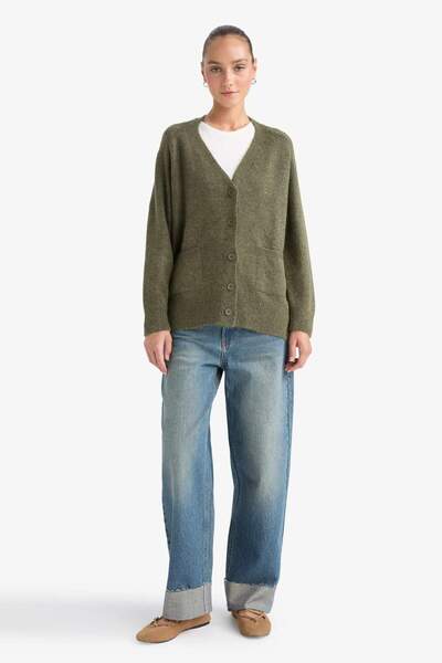 DeFacto Oversize Wide Fit V-Neck Soft Textured Buttoned Cardigan F2902Ax25Wn