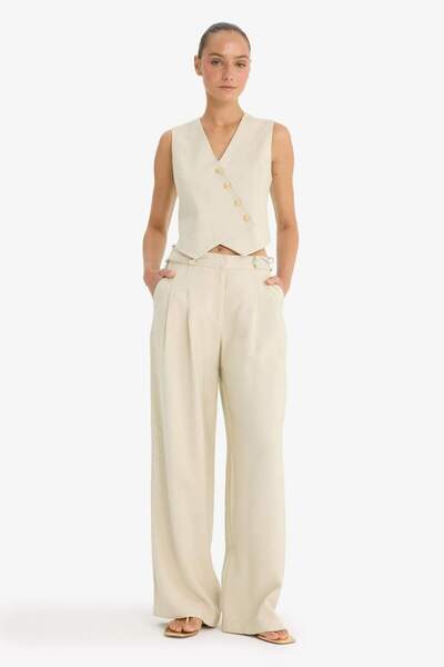 DeFacto Regular Fit V-Neck Vest D4568Ax25Au