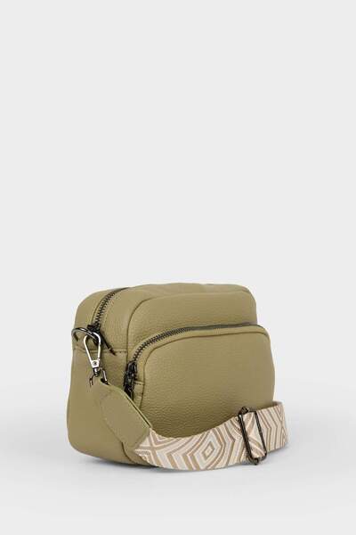 DeFacto Women's Faux Leather Crossbody Bag F5453Axns