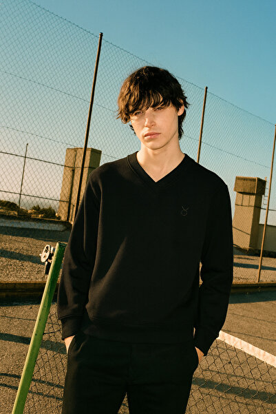 rg kidsstore Мъжка блуза с V-образно деколте - Солун Блуза с трикотажен яка от плат за училище и ежедневно носене_RG3365