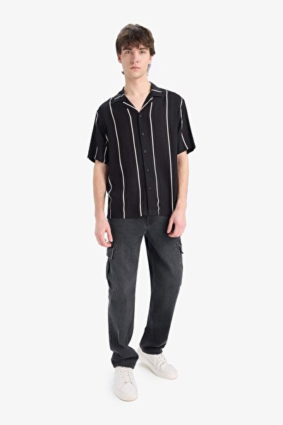 DeFacto Regular Fit Apaş Yaka Çizgili Kısa Kollu Gömlek E3376AX25SM