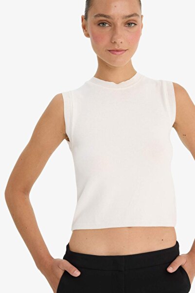 DeFacto Figurbetonte Strickunterwäsche mit Rundhalsausschnitt G0489AX25AU